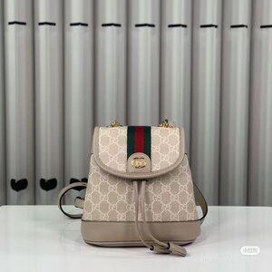 Gucci bags are new, trendy and versatile, interpreting high-end fashion attitude